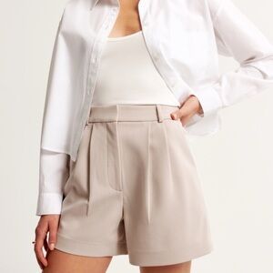 Abercrombie & Fitch Tailored High Waisted Shorts